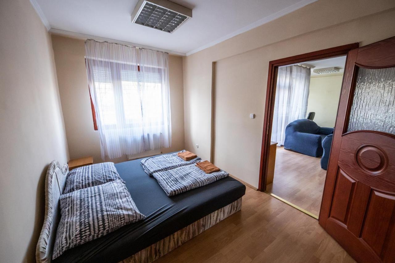 德布勒森Elit Apartman公寓 外观 照片